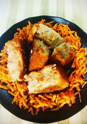 ডিম ছাড়া ক্যারট কেক (eggless carrot cake recipe in Bengali) রেসিপির প্রধান ছবি