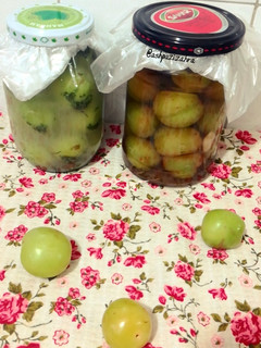 عکسی از دستور ترشی و شور گوجه سبز