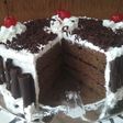 Black Fores "Birthday"Cake Ekonomis