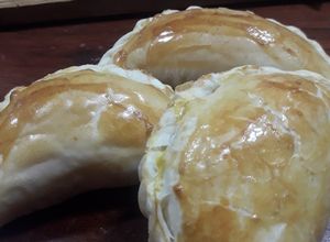 Una foto de Relleno de pollo cremoso para empanadas ✔