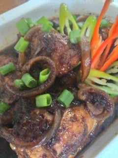 A picture of Honey chicken cooked in soy sauce.