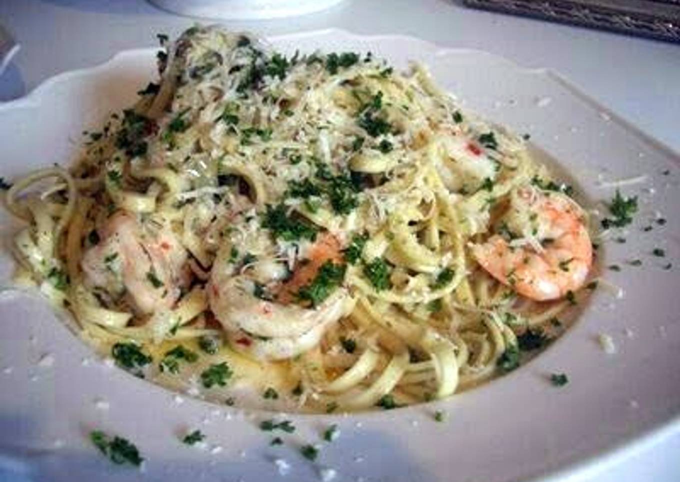 Toni's Shrimp & Scallop Scampi