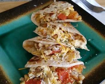 How To Serving Recipe Poisonhoneys Loaded Breakfast Quesadilla Delicious and Healthy