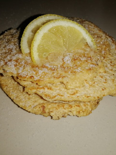 Una foto de Hotcackes de limón y Avena 🥞🍋
