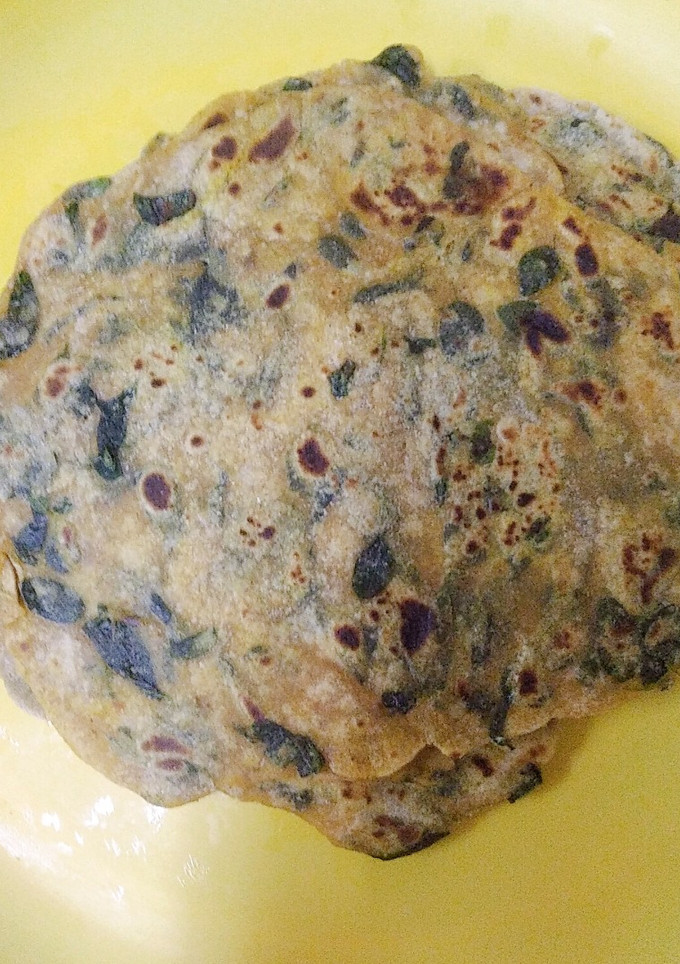 முருங்கைக் கீரை சப்பாத்தி செய்முறை முக்கிய புகைப்படம்