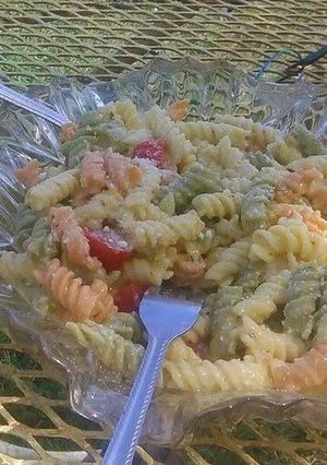 A picture of Cold pasta salad.