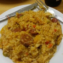 A picture of Paella.