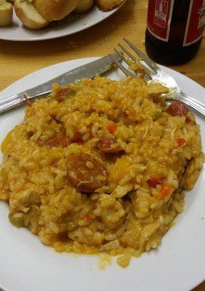 A picture of Paella.