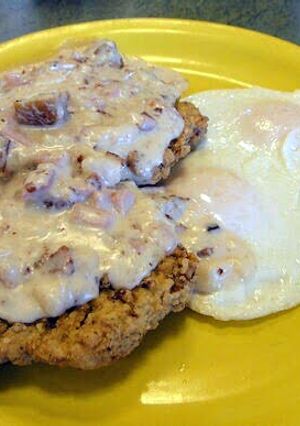 A picture of Toni's Country Fried Steak & White Mushroom Gravy.