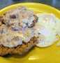 Easy Steps to Make Recipe Toni&#39;s Country Fried Steak &amp; White Mushroom Gravy that is Can Pamper Your Tongue, Delicious}