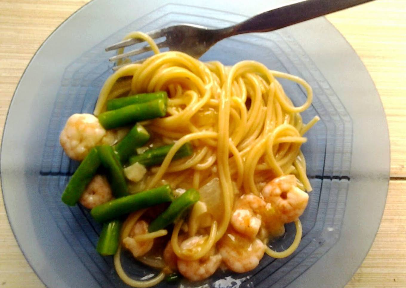 Shrimp and Green Beans Spaghetti