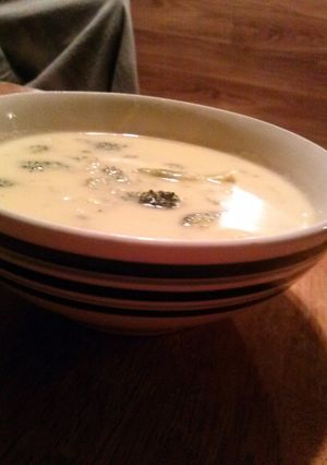 A picture of Broccoli and Cheddar Soup.