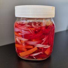 A picture of Pickled vegetables.