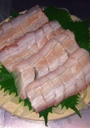 A picture of A Fisherman's Recipe for Largehead Hairtail Sashimi.