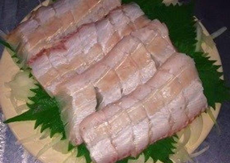 A Fisherman's Recipe for Largehead Hairtail Sashimi