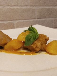 Una foto de Pavo estofado con patatas