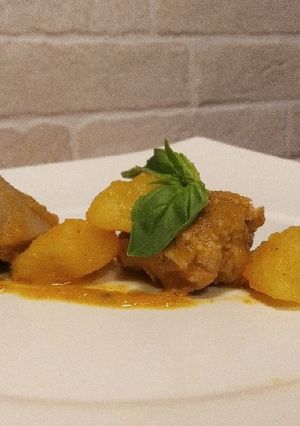 Una foto de Pavo estofado con patatas