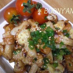 A picture of Knotted Chikuwa in Mayonnaise and Ponzu Sauce.