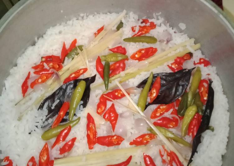 Cara Gampang Menyiapkan Nasi liwet Anti Gagal