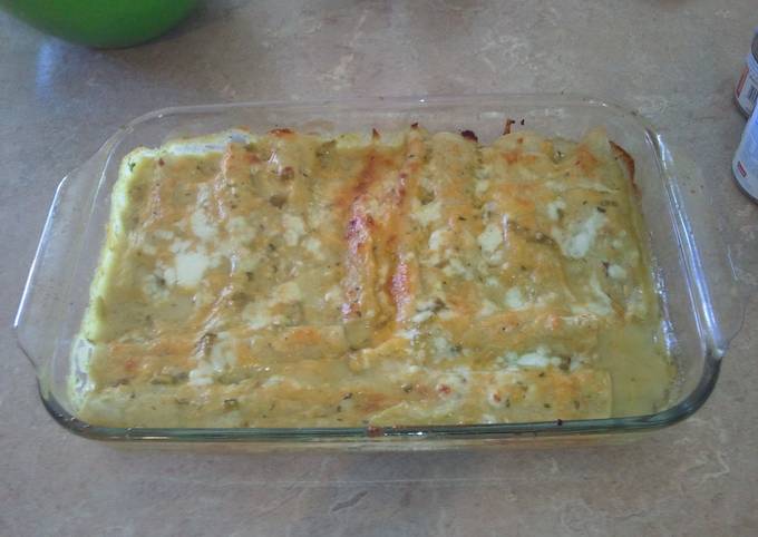 Recipe of Ultimate Creamy green chili enchiladas