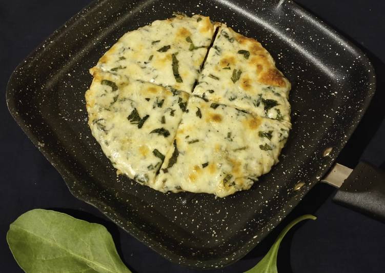 Spinach Alfredo pizza (homemade base)