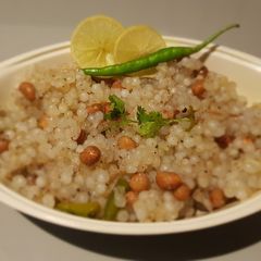A picture of Sabudana khichdi (Sago Polenta).