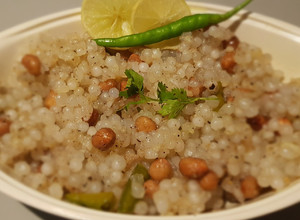 A picture of Sabudana khichdi (Sago Polenta).