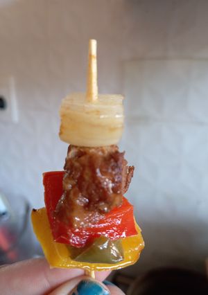 Una foto de Mini brochettes cumpleañeras