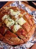 Baked Cheese Pull-Apart Bread