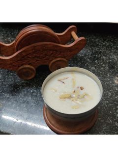 साबुदाणा खीर (Sabudana kheer recipe in marathi) रेसिपी चे मुख्य फोटो 