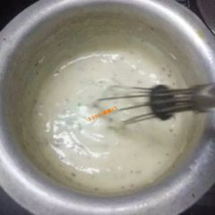 A picture of White Gravy.