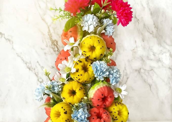 Cara bikin Putu Ayu Semangka Tower spesial ed ultah Clover 4th Cara bikin Putu Ayu Semangka Tower spesial ed ultah Clover 4th