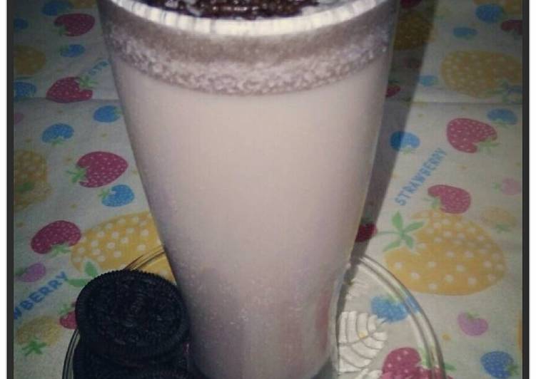 Recipe: Delicious Milkshake Oreo