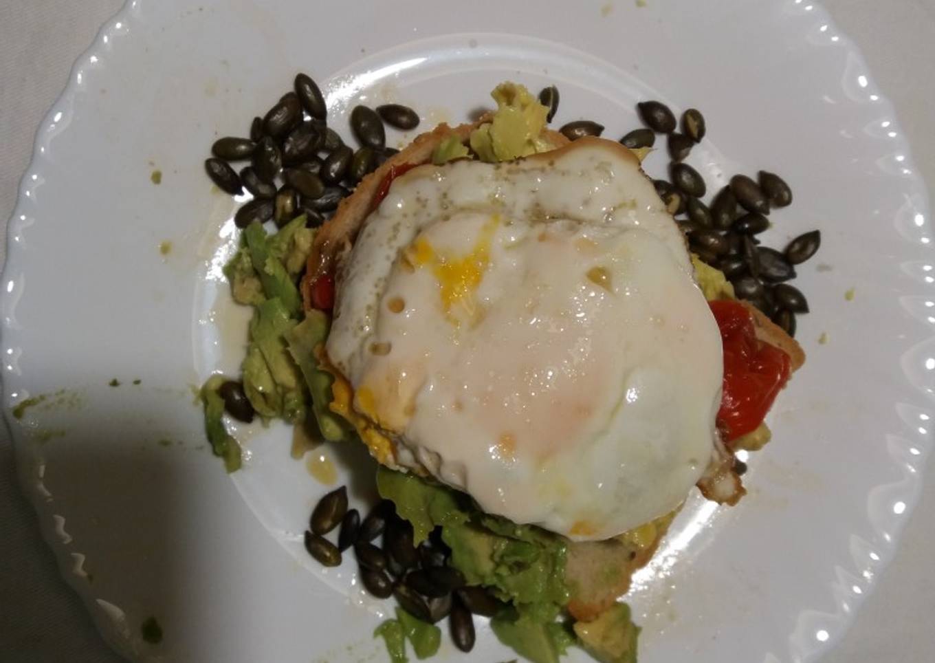 Tentempié Aguacate con Huevo