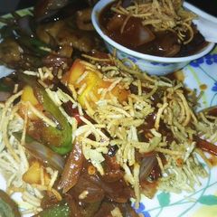 A picture of Veg chopsuey with chilli soya chaap.
