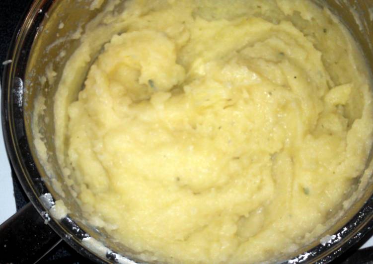 Homemade garlic flavored mashed potatoes