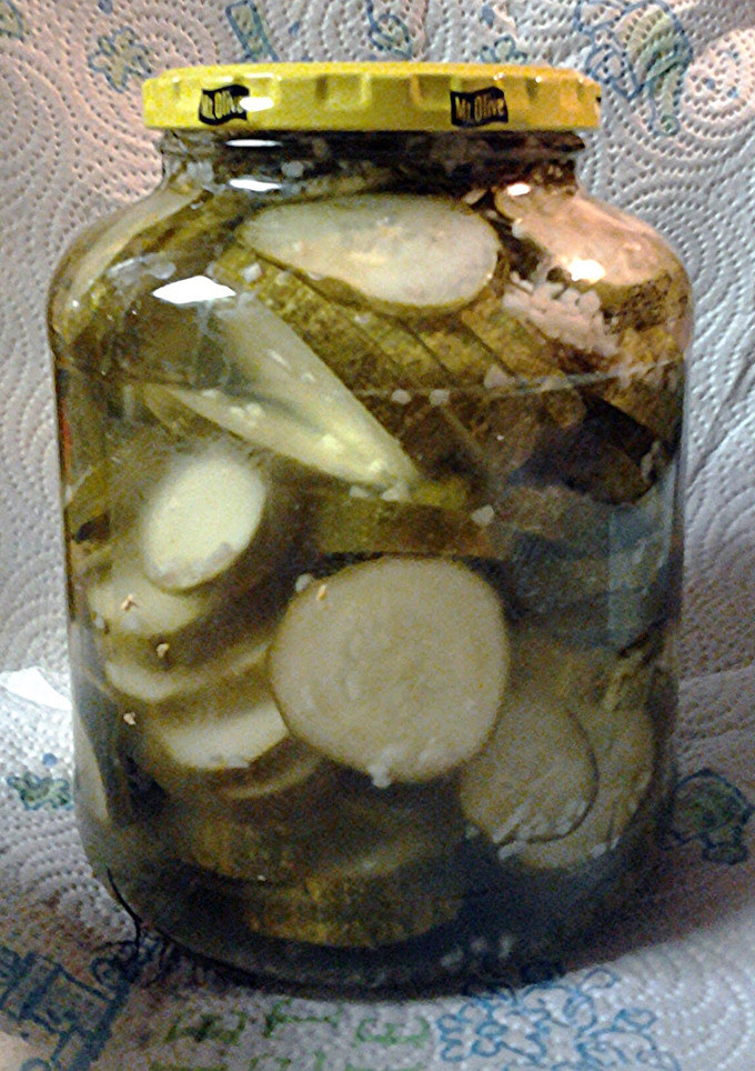 A picture of Quickles, quick pickles.