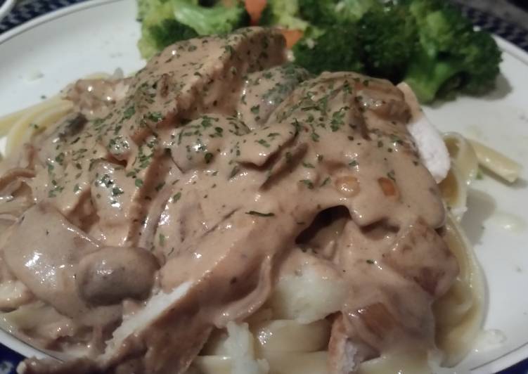 Recipe of Ultimate Brandy cream chicken Alfredo pasta