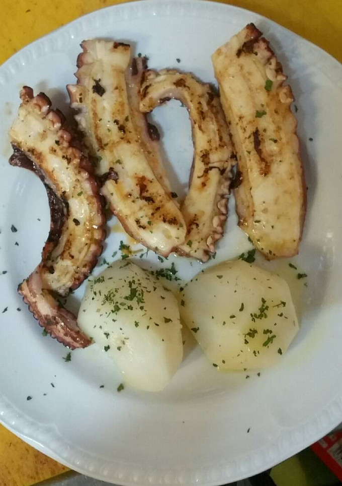 Una foto de Pulpo a la plancha