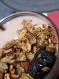 Batido de frutillas y yogurt de mango con maracuyá