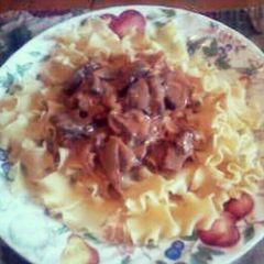 A picture of Easy Beef Stroganoff (using left over sirloin steak).