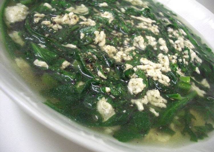 Recipe of Vietnamese Style Chrysanthemum Greens and Ground Meat Soup