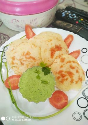 A picture of Carrot idli.
