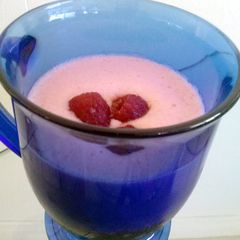 A picture of Raspberry-Lime Frappé.