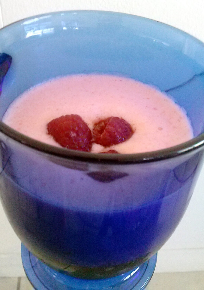 A picture of Raspberry-Lime Frappé.