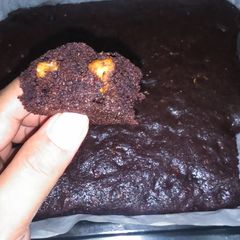A picture of Orange-Nut Chocolate Brownies.