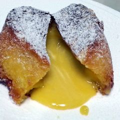 A picture of White Chocolate Lava In 15 minutes.