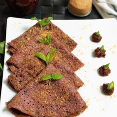 A picture of Mixed Lentils & Beetroot Cheela.