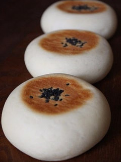 A picture of Sweet Potato Anpan Buns for Autumn.