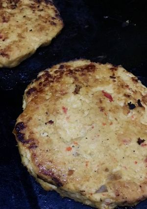 Una foto de Hamburguesas de pollo. MUY Fácil!